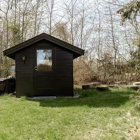 Renovated House With Lovely Secluded Garden Tatil Evi